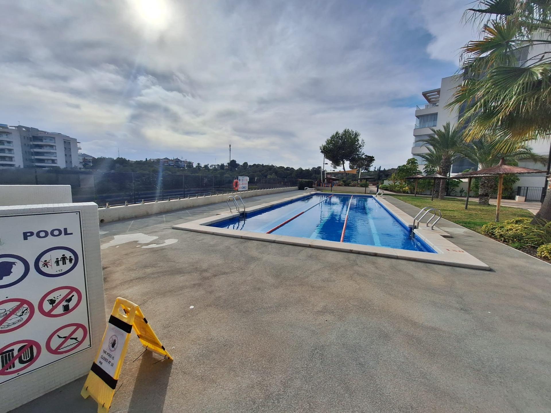 Piso en venta en Orihuela Costa