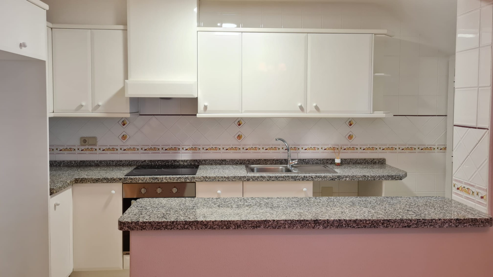 Bungalow for sale in Villamartin, Alicante, Spain