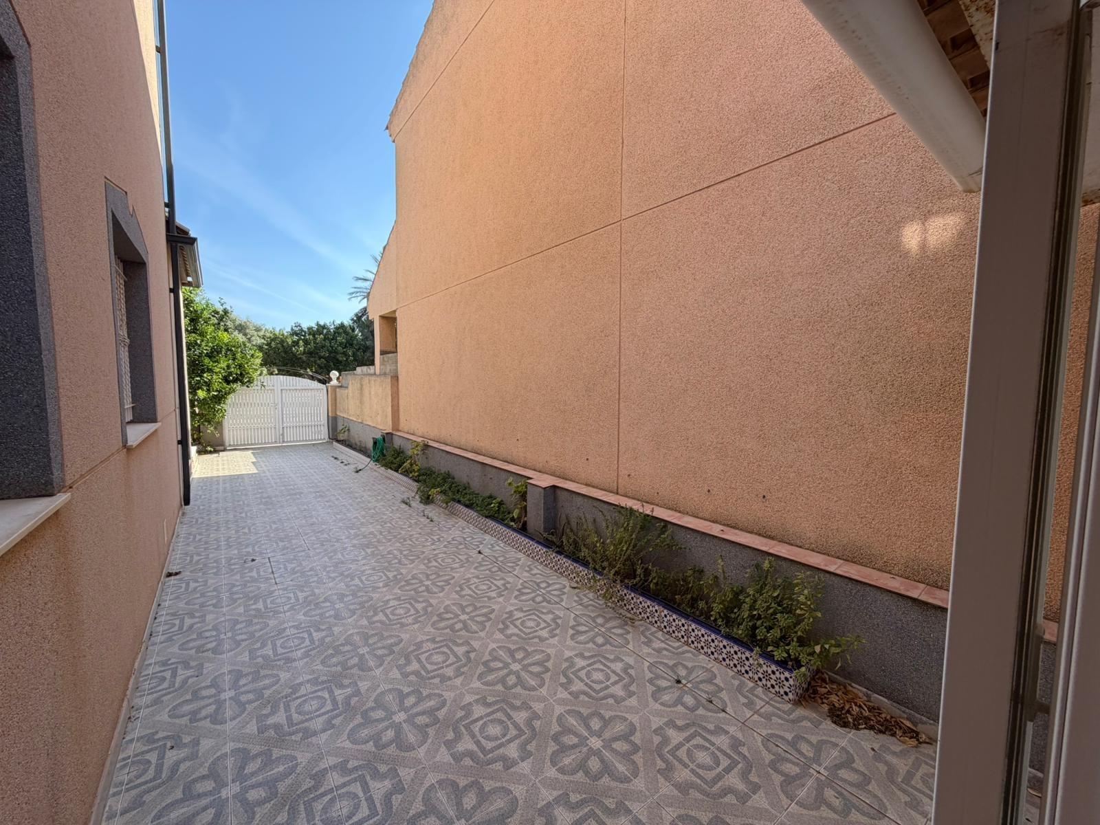Villa for sale in Santiago De La Ribera, Murcia, Spain