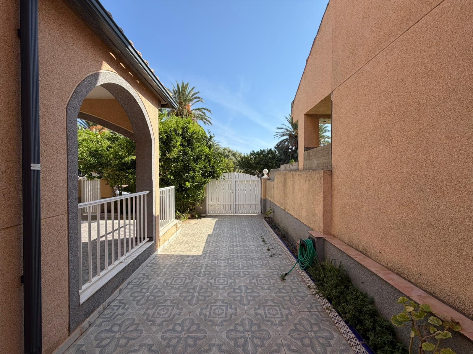 Villa for sale in Santiago De La Ribera, Murcia, Spain