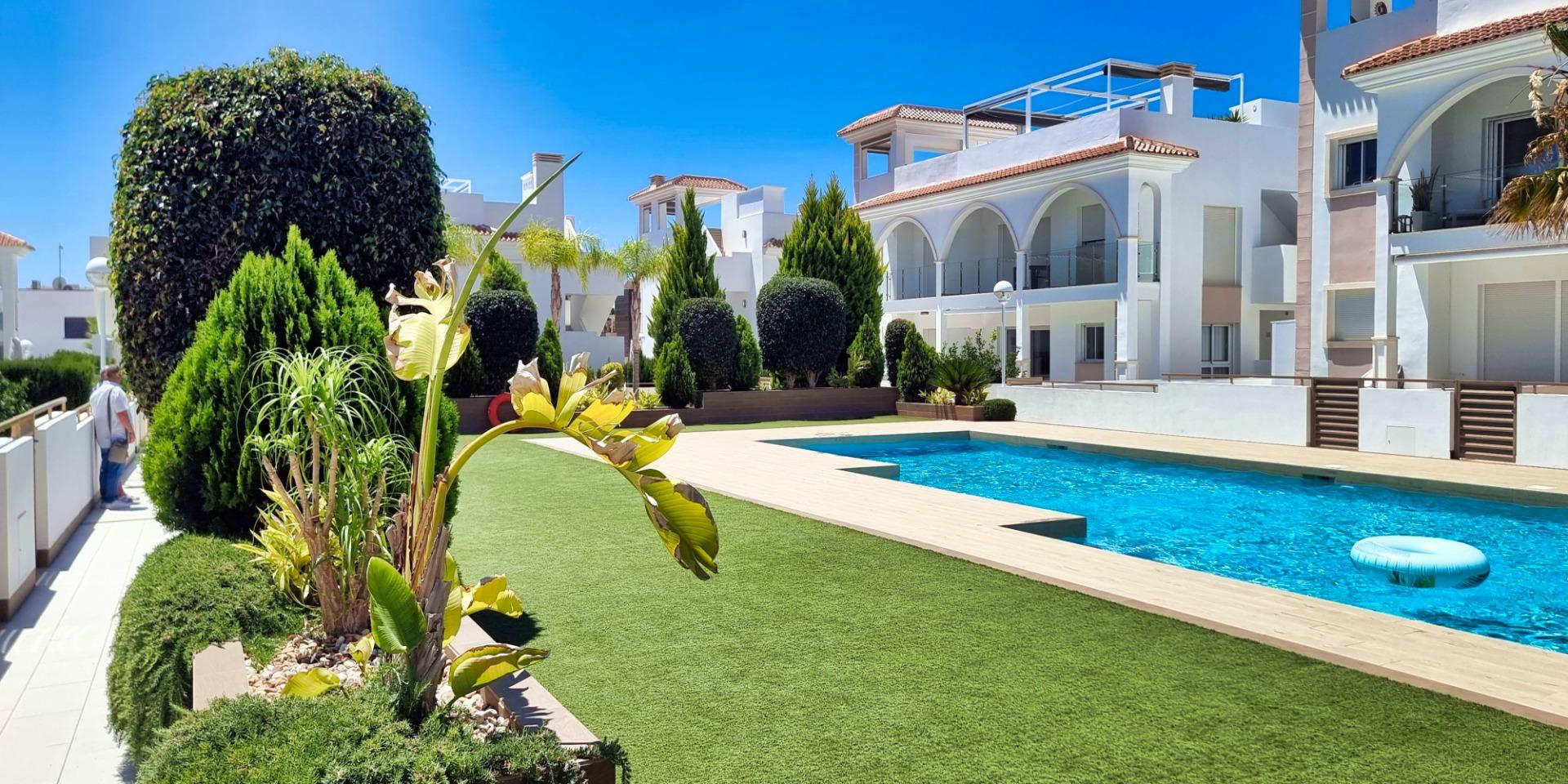 Bungalow for sale in Ciudad Quesada, Alicante, Spain