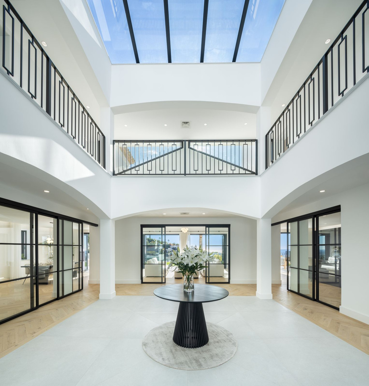 Villa for sale in La Quinta, Málaga, Spain