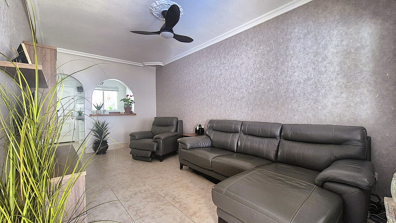 Semi Detached for sale in Villamartin, Alicante, Spain