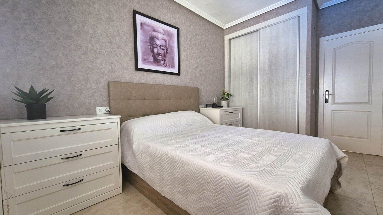 Semi Detached for sale in Villamartin, Alicante, Spain