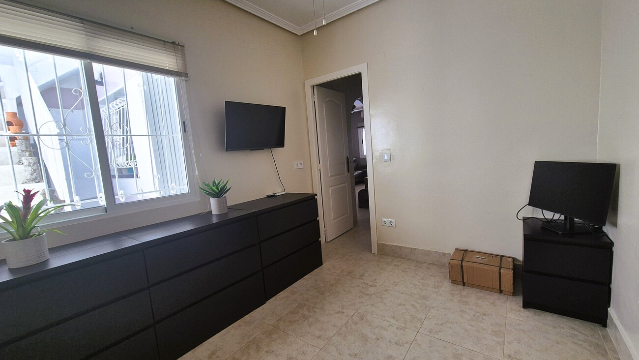 Semi Detached for sale in Villamartin, Alicante, Spain