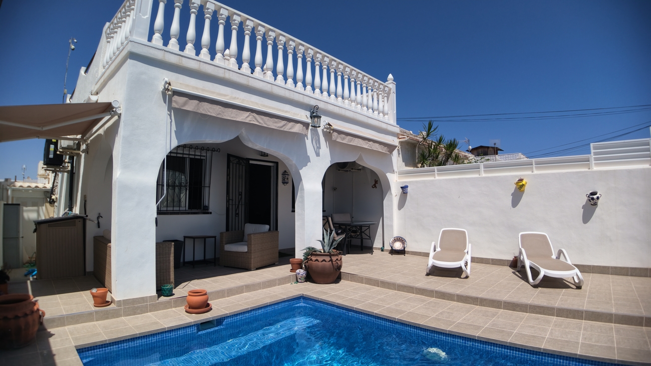 Semi Detached for sale in Villamartin, Alicante, Spain