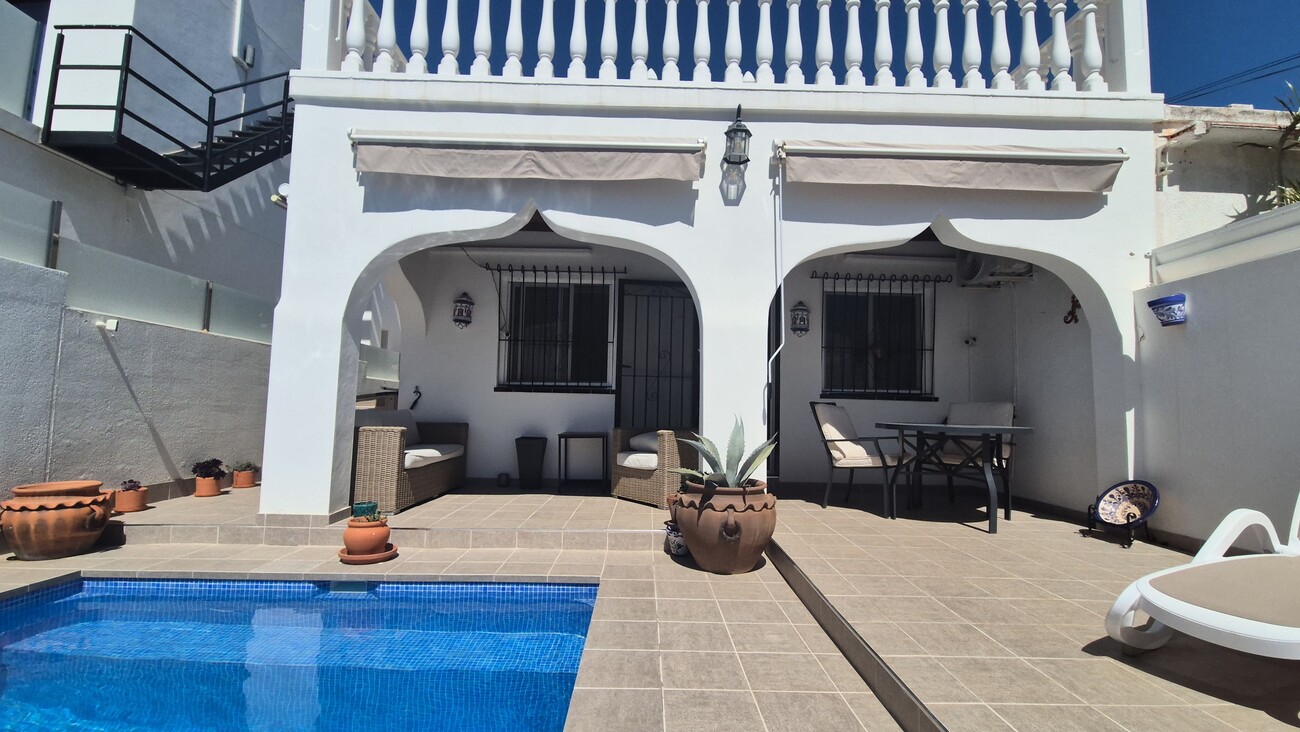 Semi Detached for sale in Villamartin, Alicante, Spain